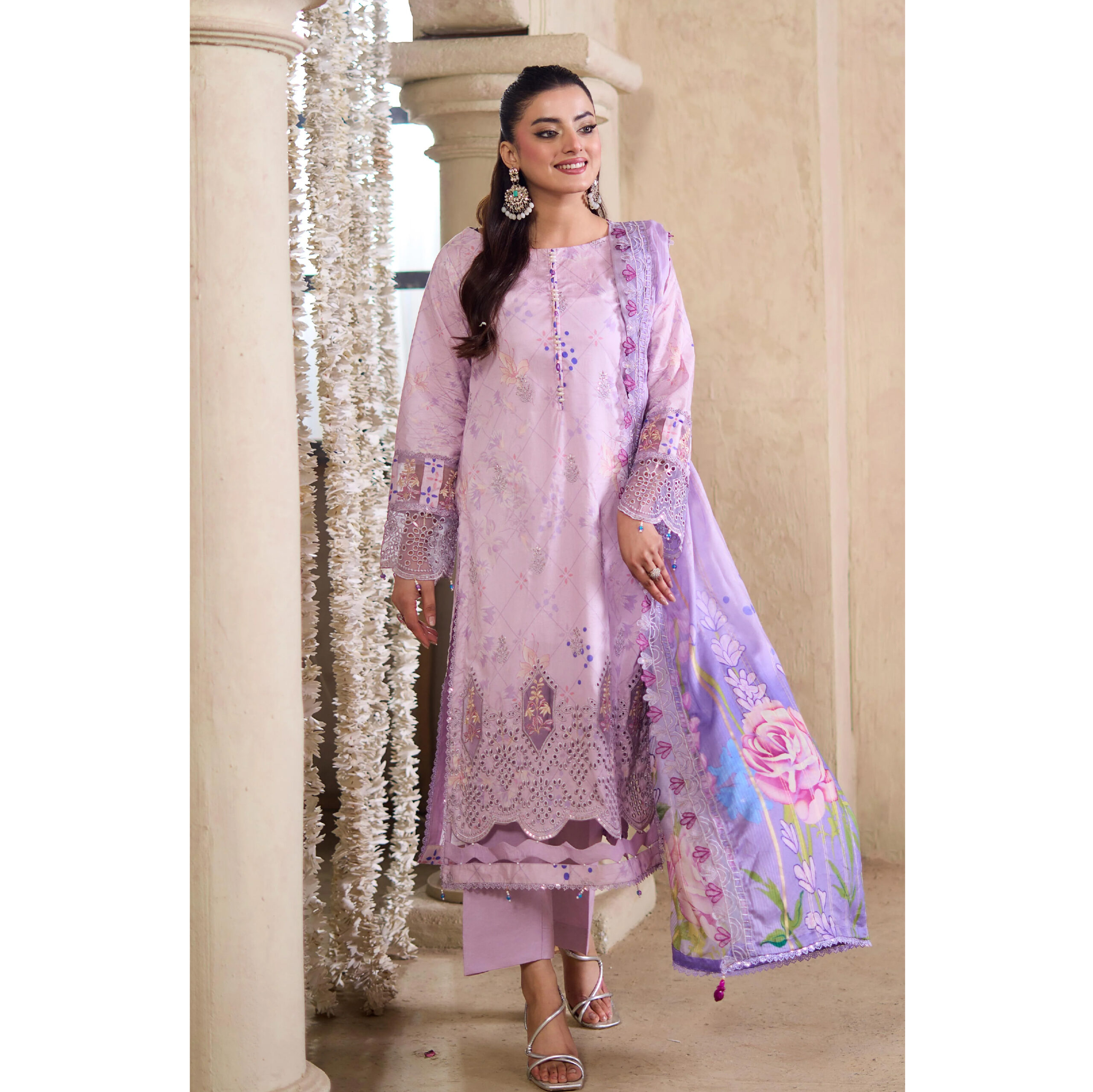 APPLIQUEKARI 3 Piece Unstitched Embroidered-08