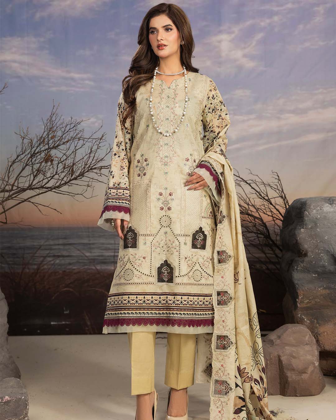 Bin Naeem Bana Dora 3PC – Applic Cutwork Embroidered Eid Suit