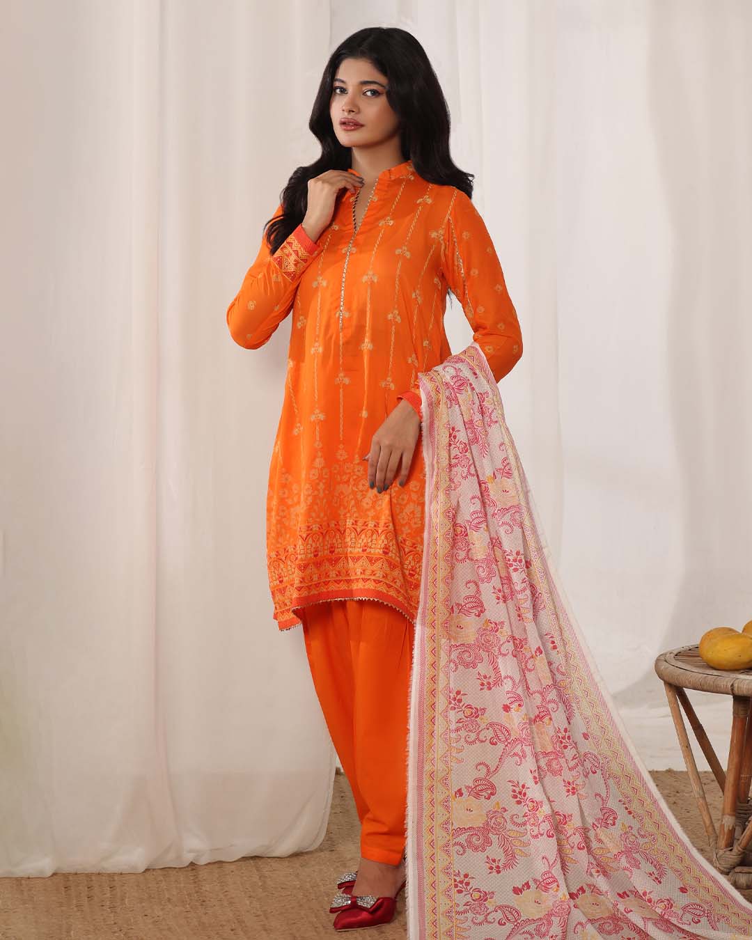 MJ Banarsi Signature Lawn 3PC – Gold Paste Print Summer Suit - Image 3