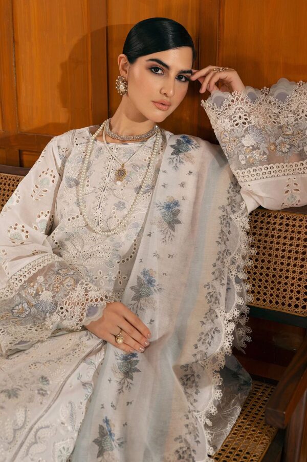 Baroque Luxury Lawn 3PC – Heavy Embroidered Chicken Kari Suit