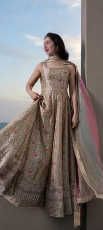 Faiza Saqlain 1062 Lawn 3PC – Embroidered Suit with Chiffon Dupatta