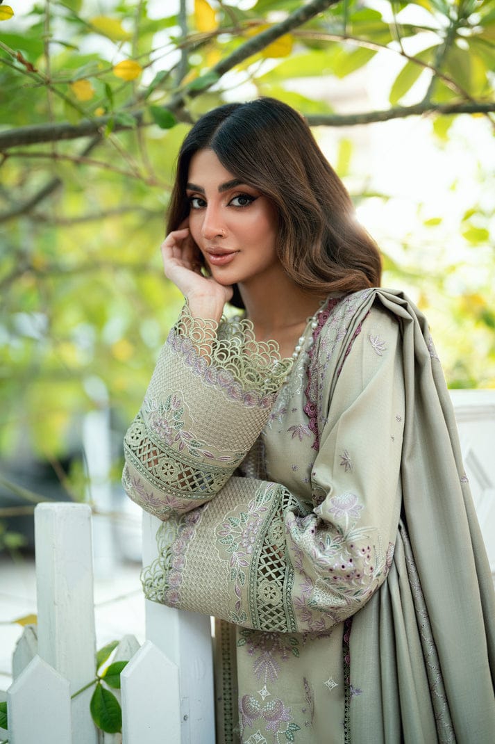 Luxury Embroidered Lawn Replica 3PC – Chiffon Dupatta - Image 3