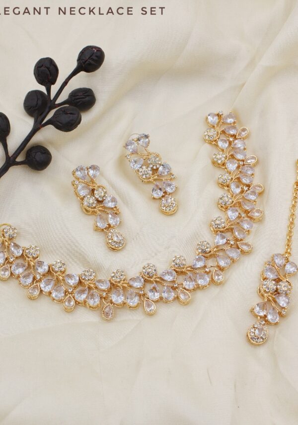 Royal Look Necklace Set – Elegant Multi-Color Jewelry
