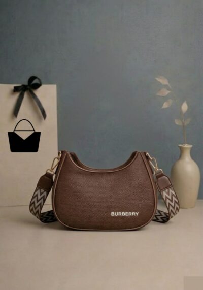 Vantage Crescent Sling – The New Peak of Minimalist Streetwear