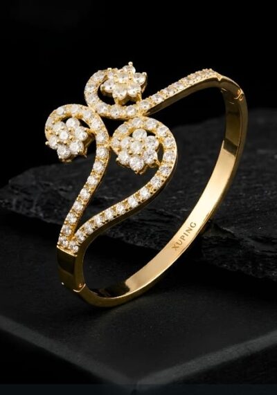 Premium Stylish Bracelet Bangle with Elegant Finish