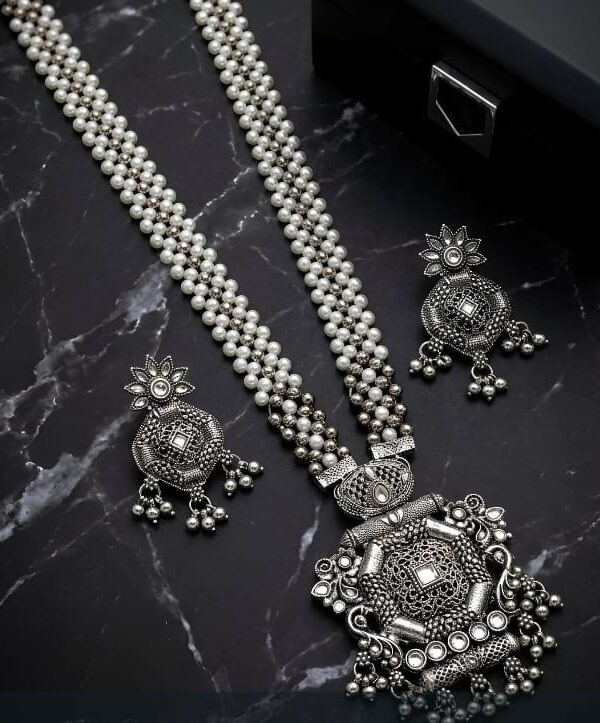 Modern Mala Set  Elegant Pearl Jewelry for Women