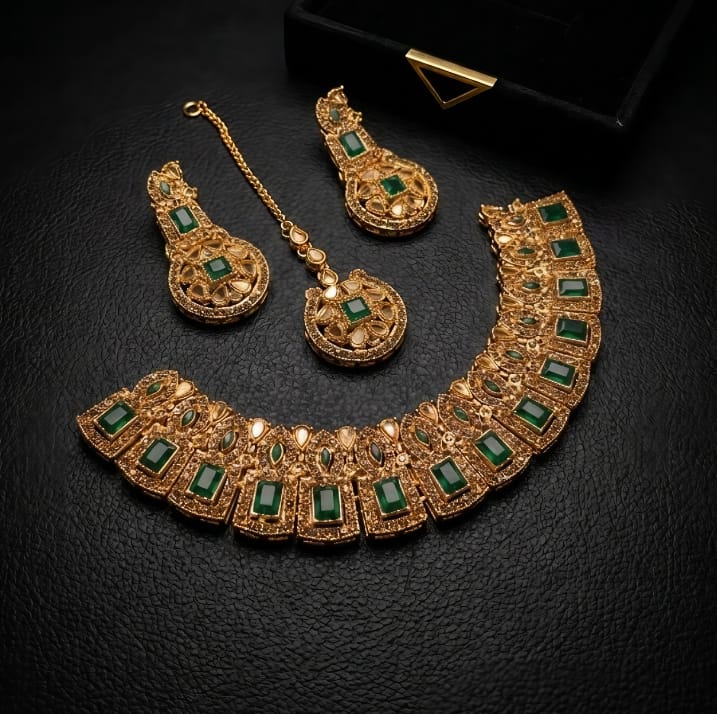 Classic Casting Necklace Set Modern Elegant Jewelry for Women - Image 2