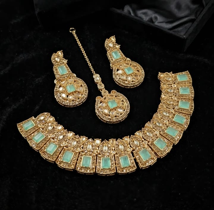 Classic Casting Necklace Set Modern Elegant Jewelry for Women - Image 5