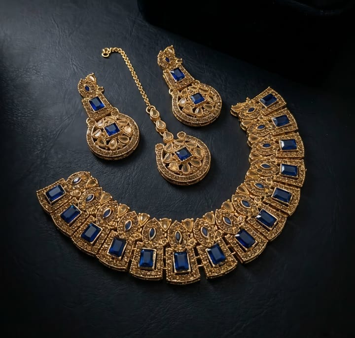 Classic Casting Necklace Set Modern Elegant Jewelry for Women - Image 9
