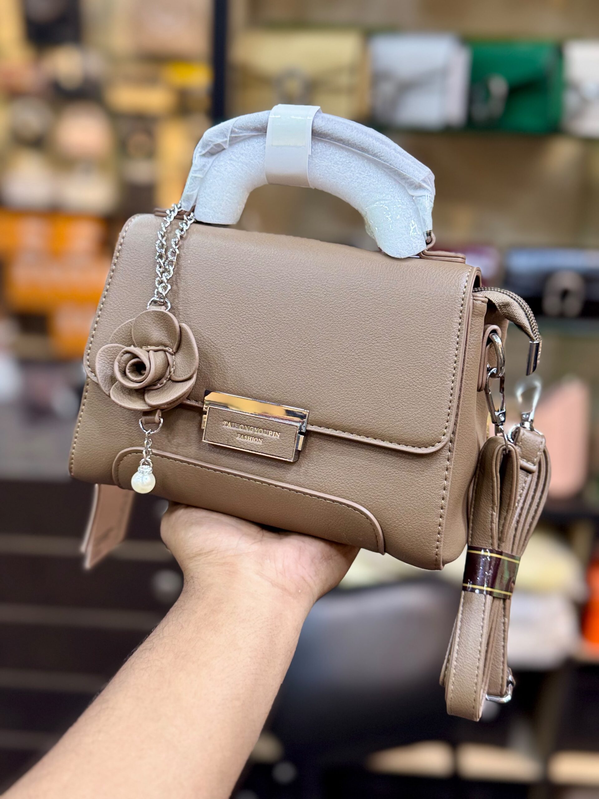 Imported Premium Handbag for Women Unique Design | Medium Size - Image 5
