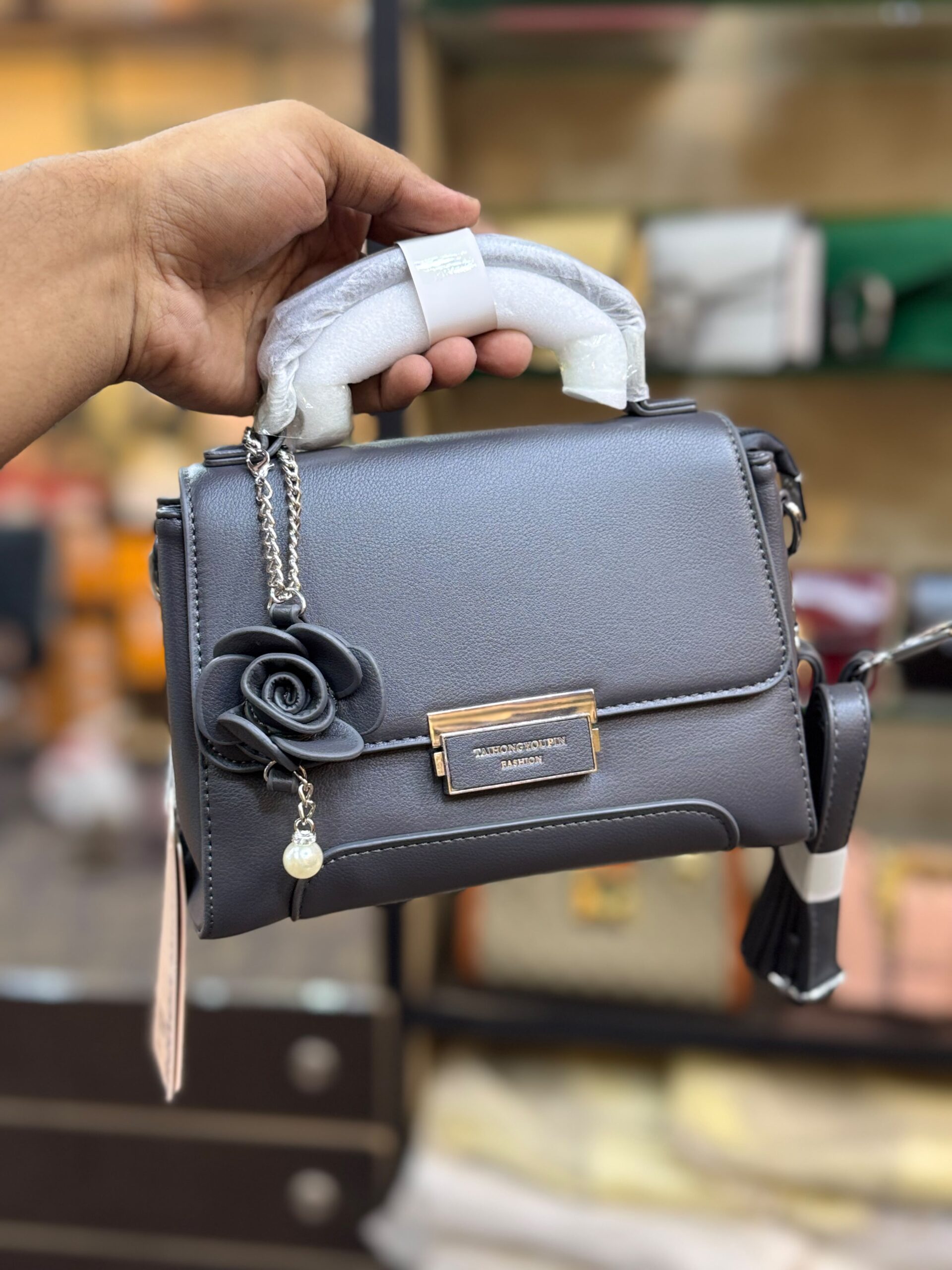 Imported Premium Handbag for Women Unique Design | Medium Size - Image 3